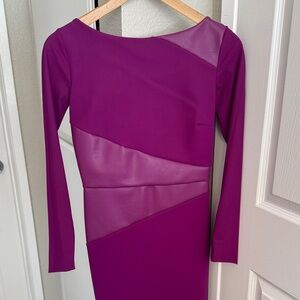 CHIARA BONI Women’s Long Sleeve Magenta Sheath Dress- made in Italy- SIZE 4